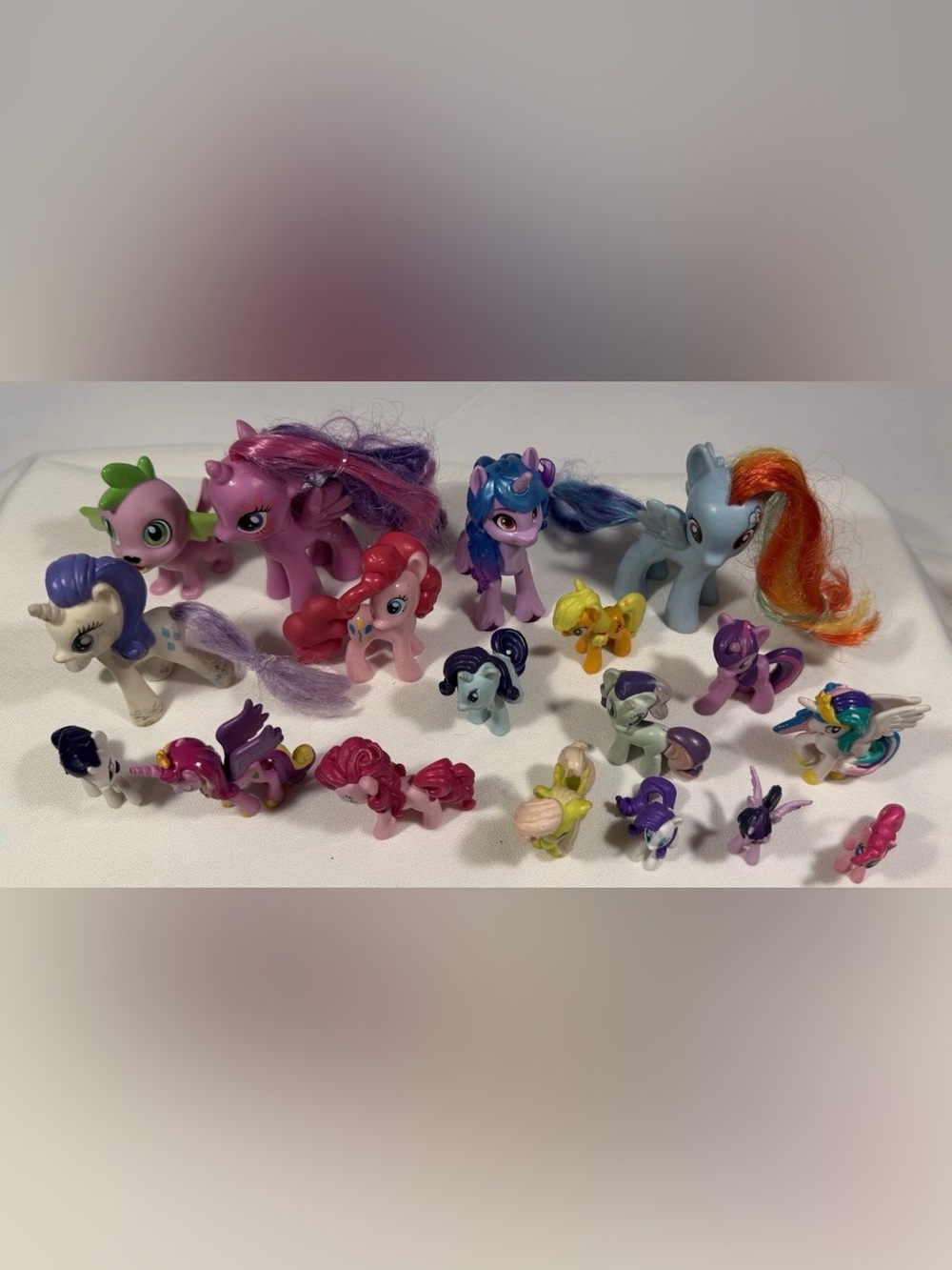 My Little Pony Figurines Lot of
17 Assorted Various
Generations Sizes Unicorns